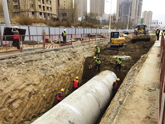 蘭州市 爭分奪秒 攻堅(jiān)克難 全力推進(jìn)城區(qū)排澇防澇重點(diǎn)工程建設(shè)